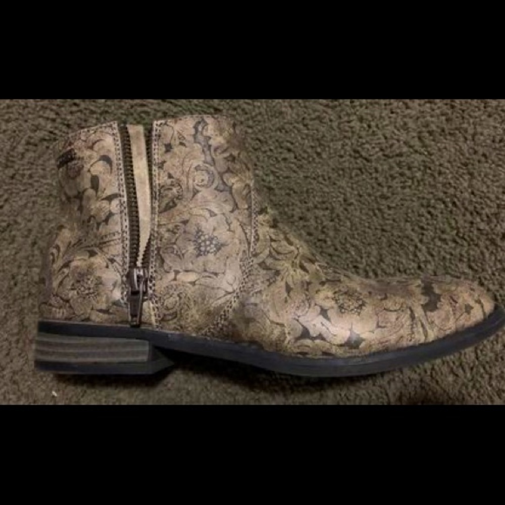 Roxy Roces Floral Tooled Embossed Ankle Boots